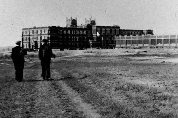 A photograph of Heritage Hall in 1937.