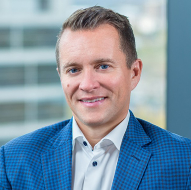 Headshot of Ryan MacDonald