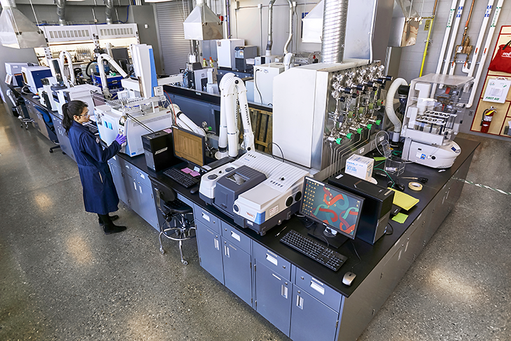 Women in the lab